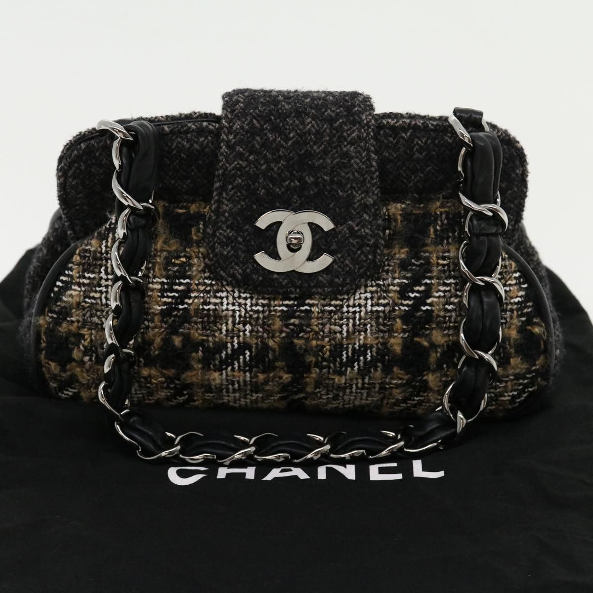 Chanel Black Wool Shoulder Bag (Pre-Owned) Size ONE SIZE - 13 Thumbnail