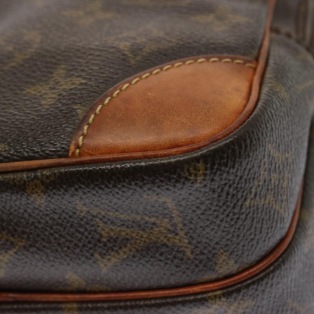 Louis Vuitton Amazon Brown Canvas Shoulder Bag (Pre-Owned) Size ONE SIZE - 13 Thumbnail