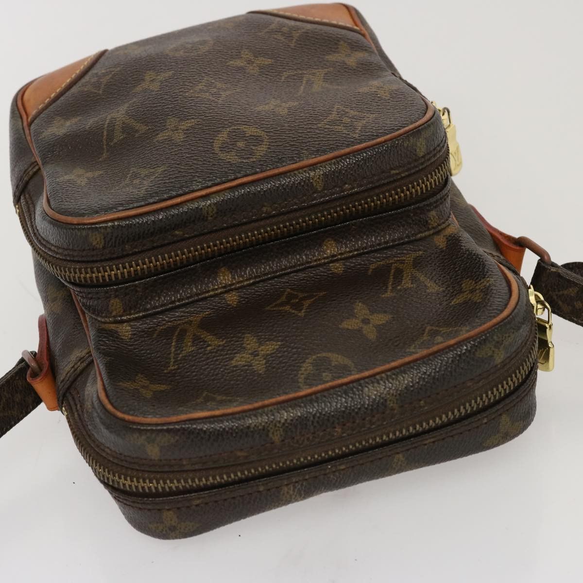 Louis Vuitton Amazon Brown Canvas Shoulder Bag (Pre-Owned) Size ONE SIZE - 4 Thumbnail