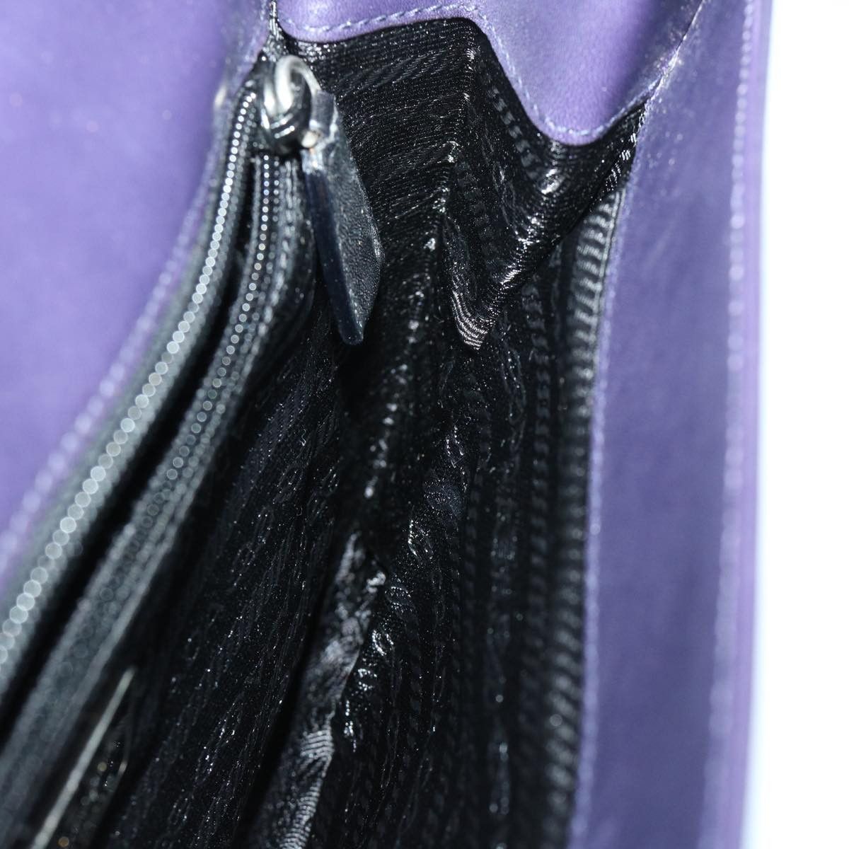 Prada Diagramme Black Leather Shoulder Bag (Pre-Owned) Size ONE SIZE - 19 Thumbnail