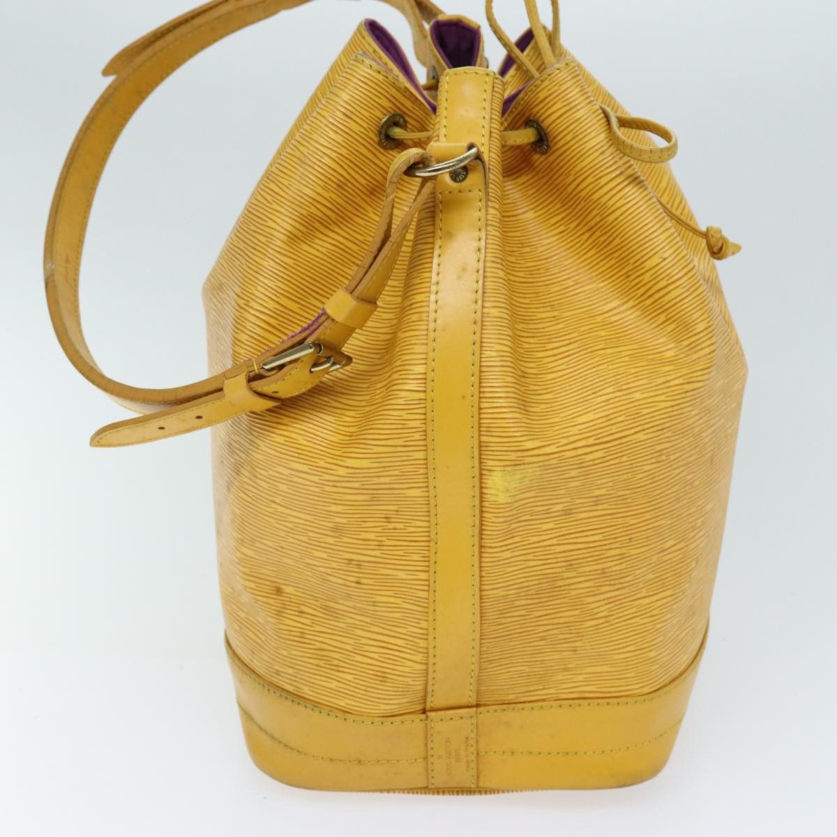Louis Vuitton Noé Yellow Leather Shoulder Bag (Pre-Owned) Size ONE SIZE - 10 Thumbnail
