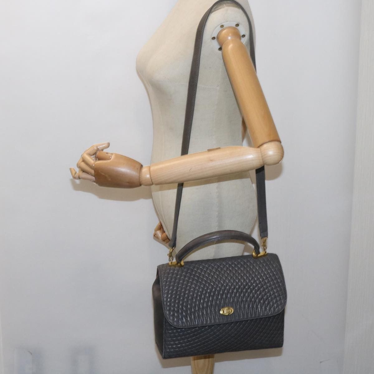 Bally Black Leather Shoulder Bag (Pre-Owned) Size ONE SIZE - 6 Thumbnail