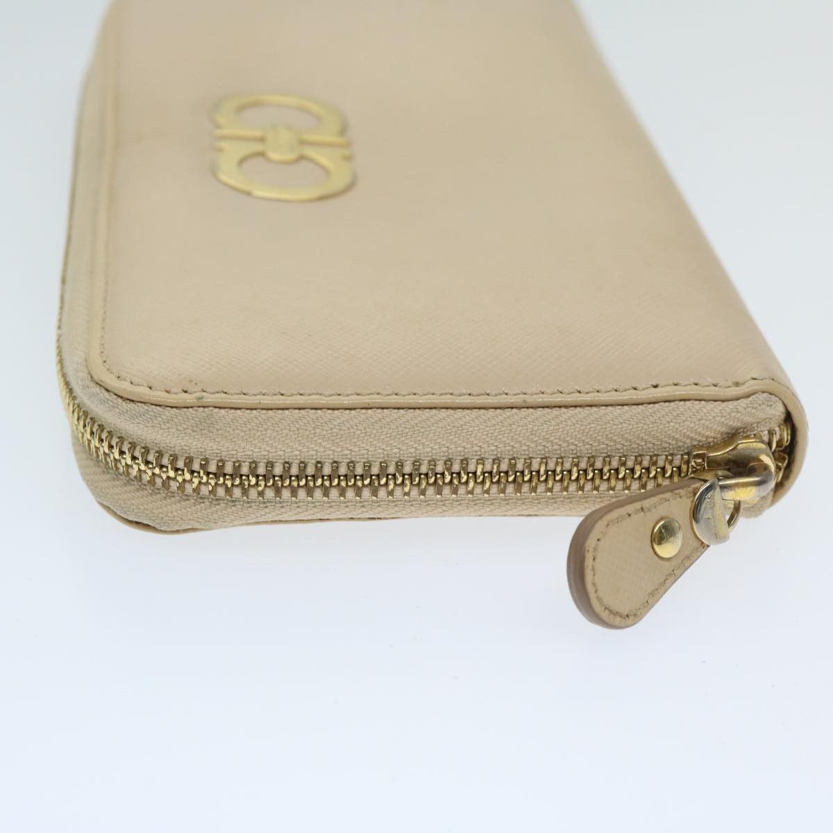 Salvatore Ferragamo Gancini Beige Leather Wallet (Pre-Owned) Size ONE SIZE - 12 Thumbnail