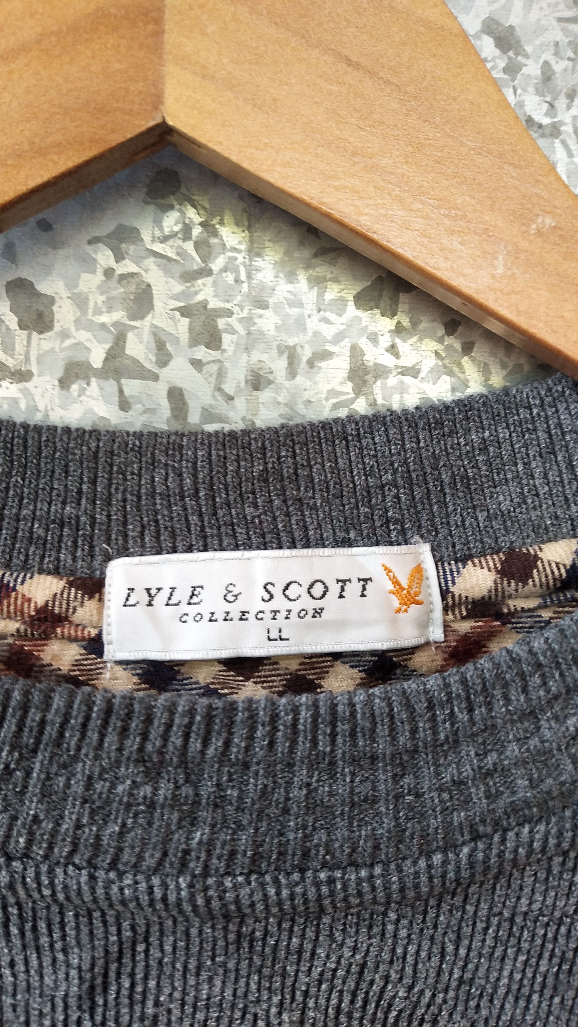 Lyle & Scott Vintage Lyle & Scott sweatshirt Size US L / EU 52-54 / 3 - 3 Thumbnail