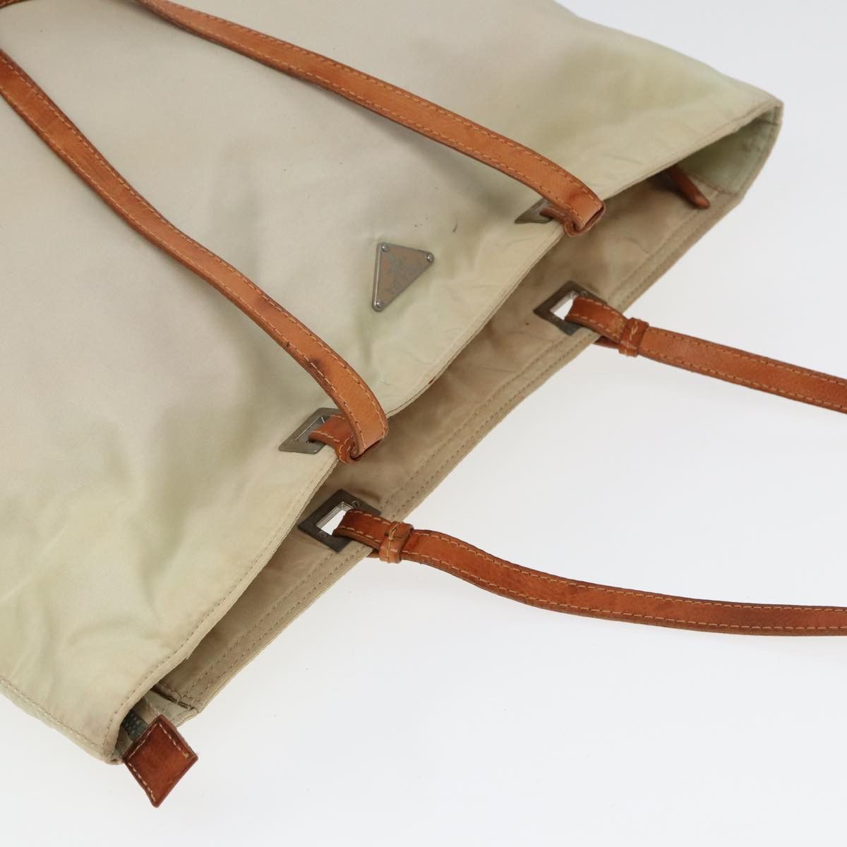 Prada White Synthetic Tote Bag (Pre-Owned) Size ONE SIZE - 4 Thumbnail