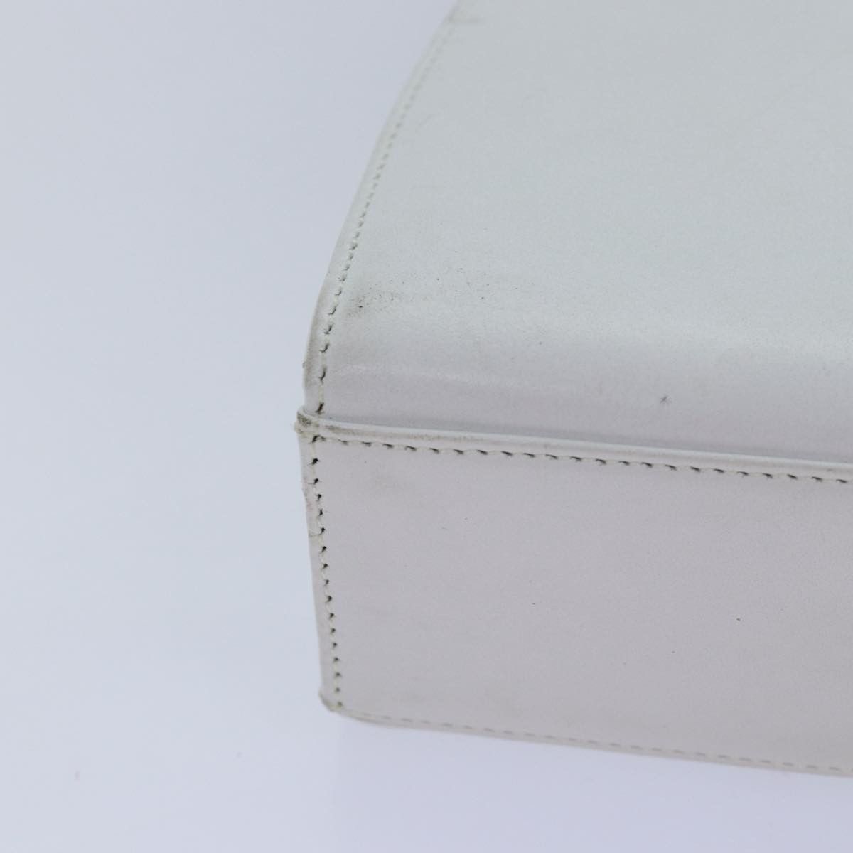 Givenchy White Leather Shoulder Bag (Pre-Owned) Size ONE SIZE - 17 Thumbnail