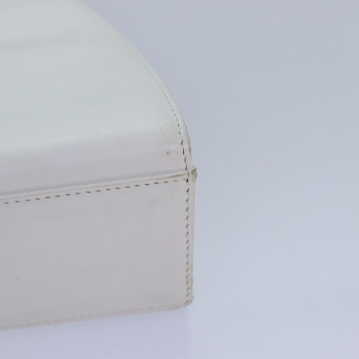 Givenchy White Leather Shoulder Bag (Pre-Owned) Size ONE SIZE - 16 Thumbnail