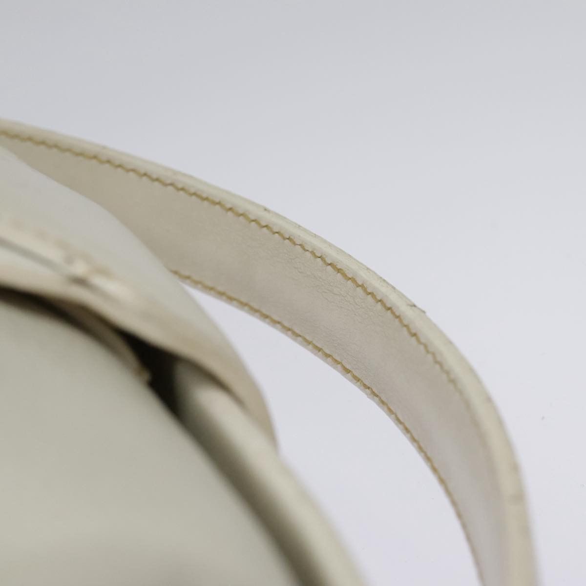 Gucci White Leather Shoulder Bag (Pre-Owned) Size ONE SIZE - 18 Thumbnail