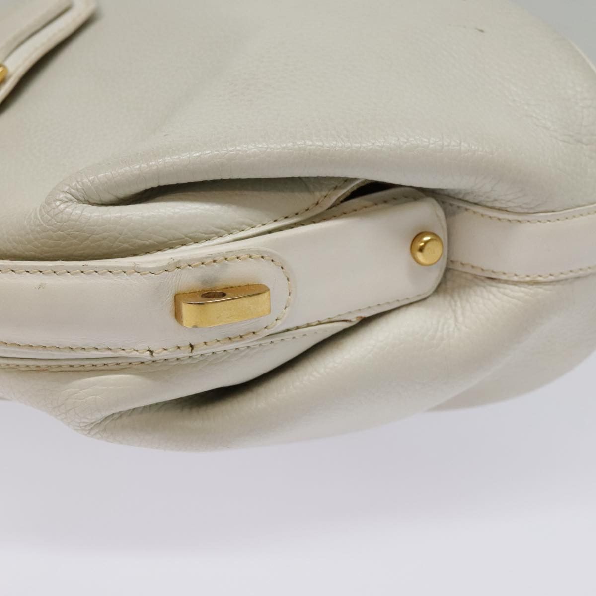 Gucci White Leather Shoulder Bag (Pre-Owned) Size ONE SIZE - 20 Thumbnail
