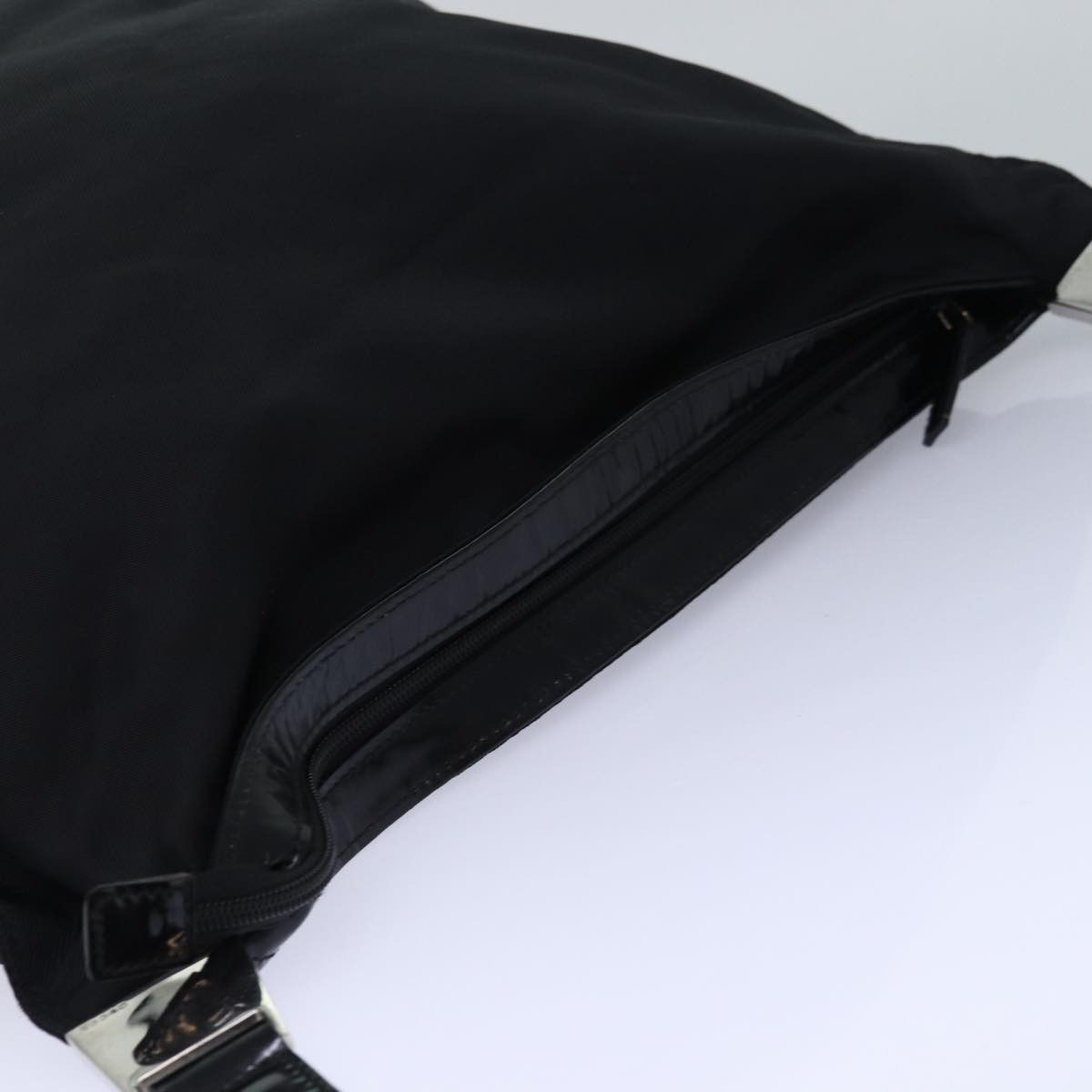 Gucci Black Synthetic Shoulder Bag (Pre-Owned) Size ONE SIZE - 4 Thumbnail