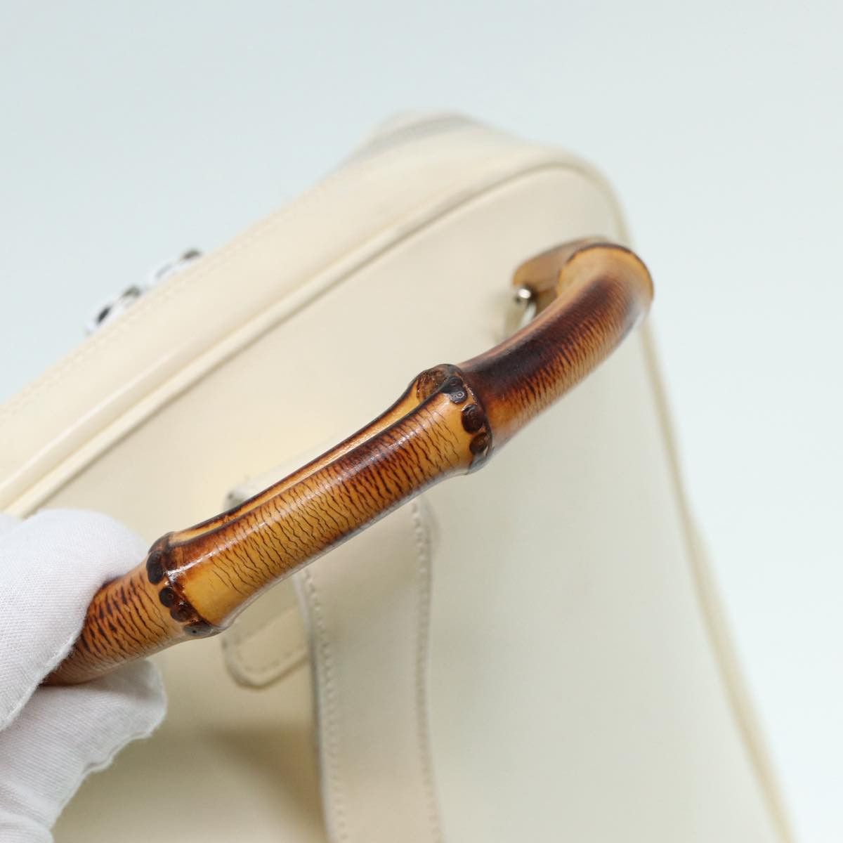 Gucci Bamboo White Leather Shoulder Bag (Pre-Owned) Size ONE SIZE - 11 Thumbnail
