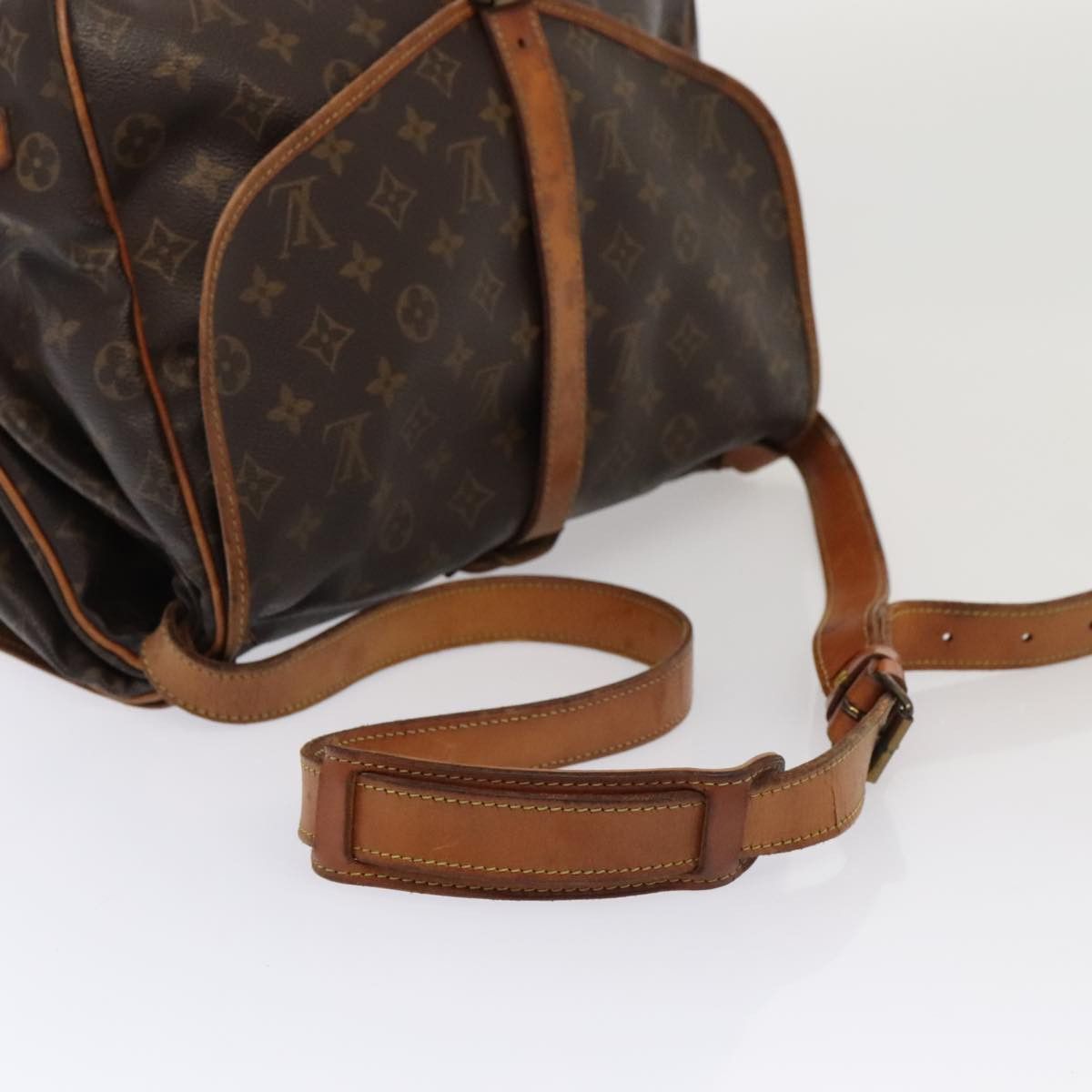 Louis Vuitton Saumur 35 Brown Canvas Shoulder Bag (Pre-Owned) Size ONE SIZE - 5 Thumbnail