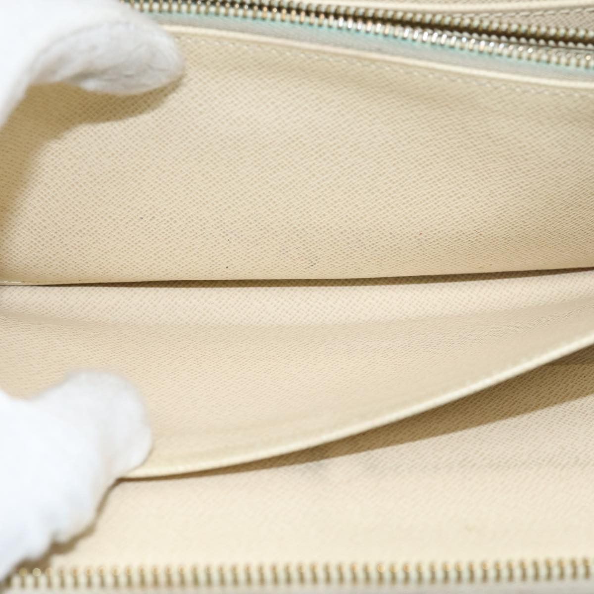 Louis Vuitton Portefeuille Zippy White Canvas Wallet (Pre-Owned) Size ONE SIZE - 20 Thumbnail