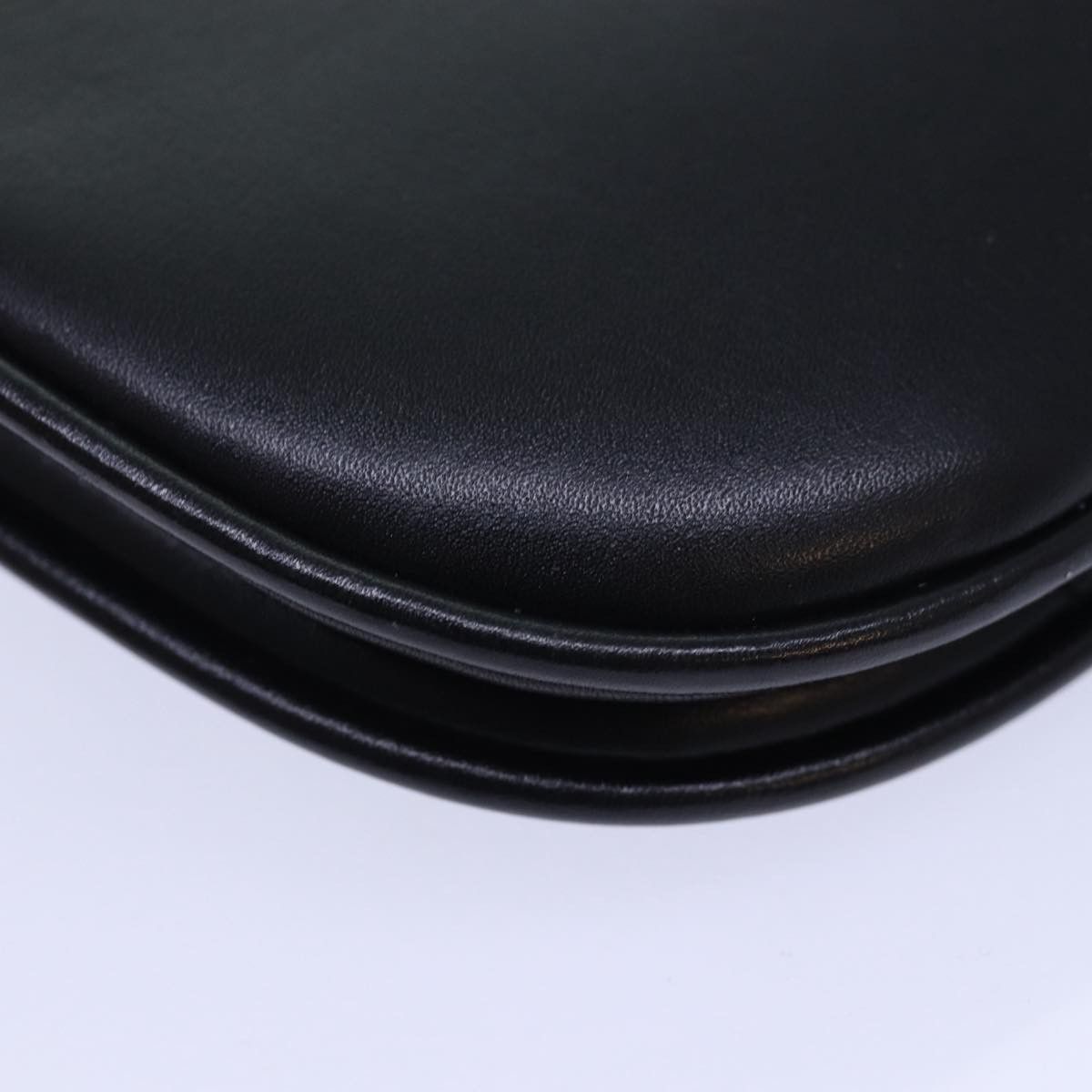 Bally Black Leather Shoulder Bag (Pre-Owned) Size ONE SIZE - 9 Thumbnail