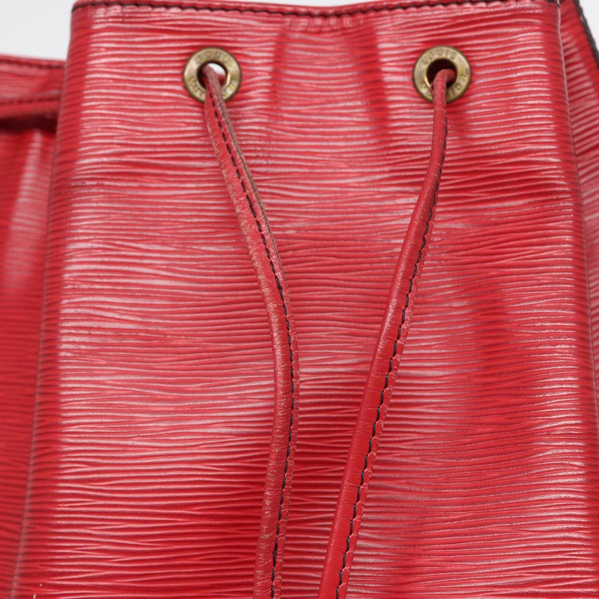 Louis Vuitton Noé Red Leather Shoulder Bag (Pre-Owned) Size ONE SIZE - 20 Thumbnail