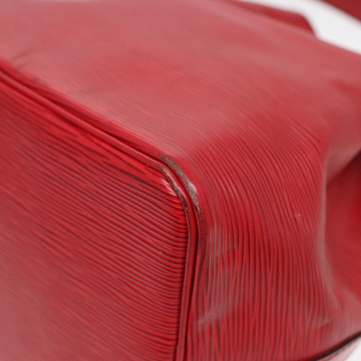 Louis Vuitton Noé Red Leather Shoulder Bag (Pre-Owned) Size ONE SIZE - 16 Thumbnail