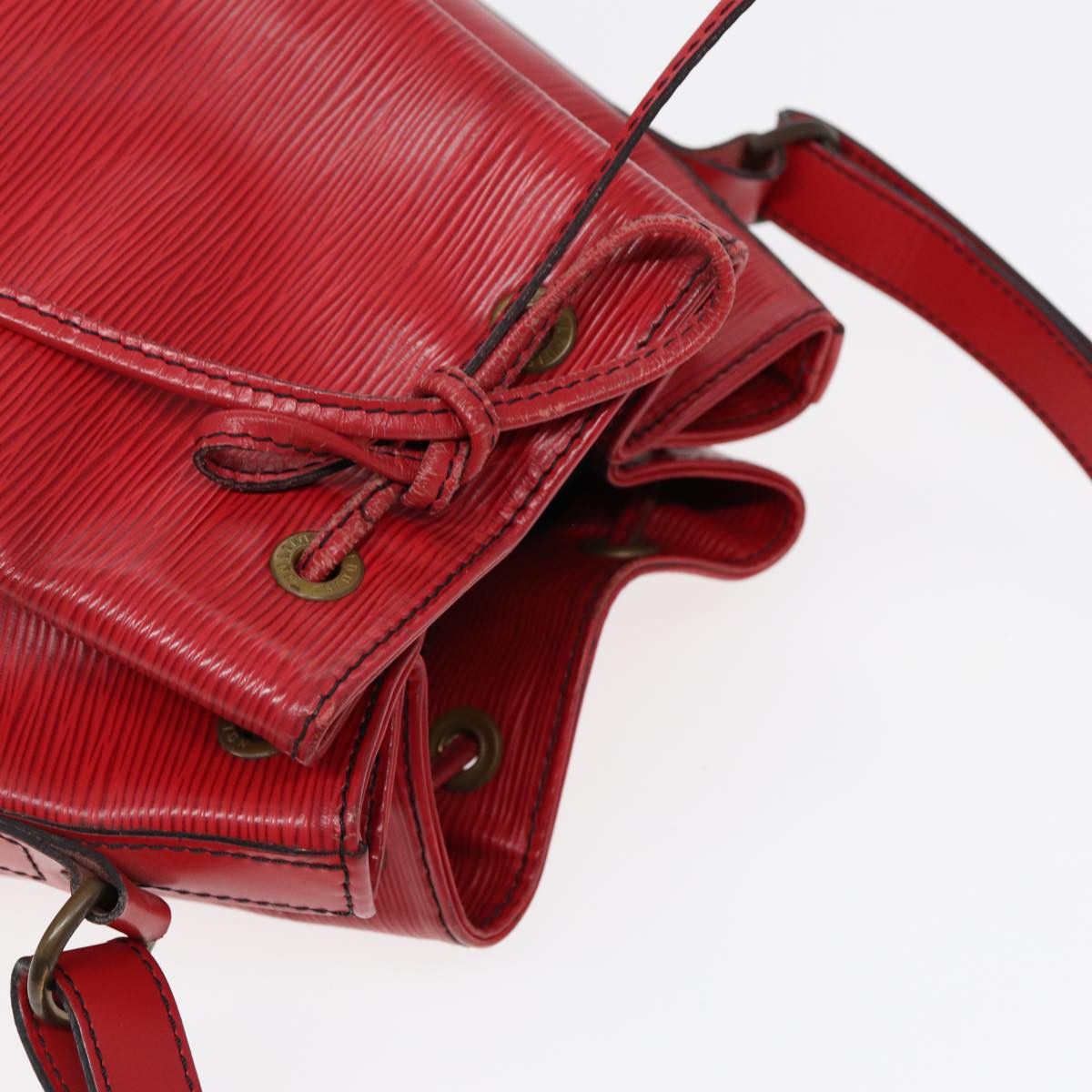 Louis Vuitton Noé Red Leather Shoulder Bag (Pre-Owned) Size ONE SIZE - 4 Thumbnail