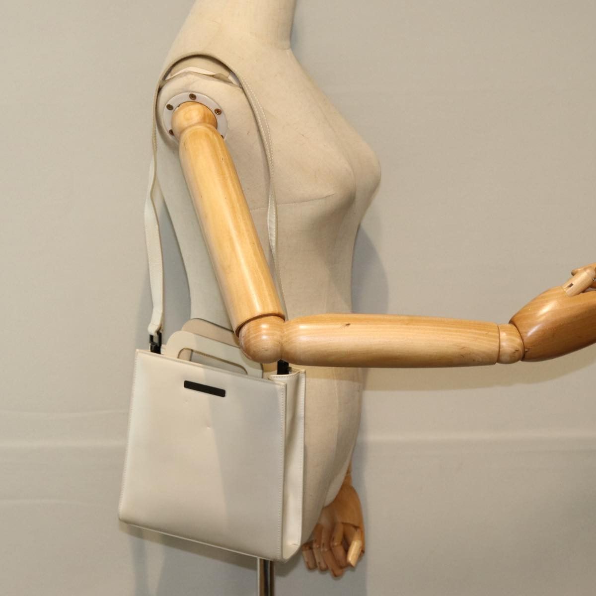 Gucci Jackie White Leather Handbag (Pre-Owned) Size ONE SIZE - 14 Thumbnail