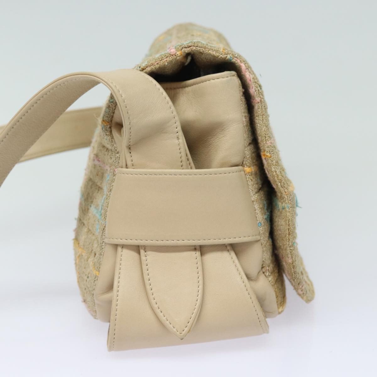 Chanel Single Flap Beige Wool Shoulder Bag (Pre-Owned) Size ONE SIZE - 9 Thumbnail