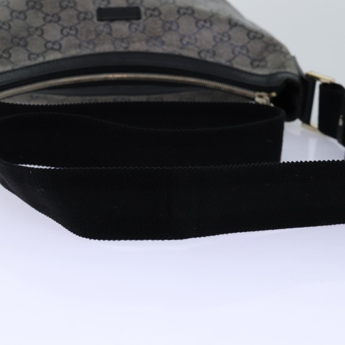 Gucci Gg Crystal Black Canvas Shoulder Bag (Pre-Owned) Size ONE SIZE - 12 Thumbnail