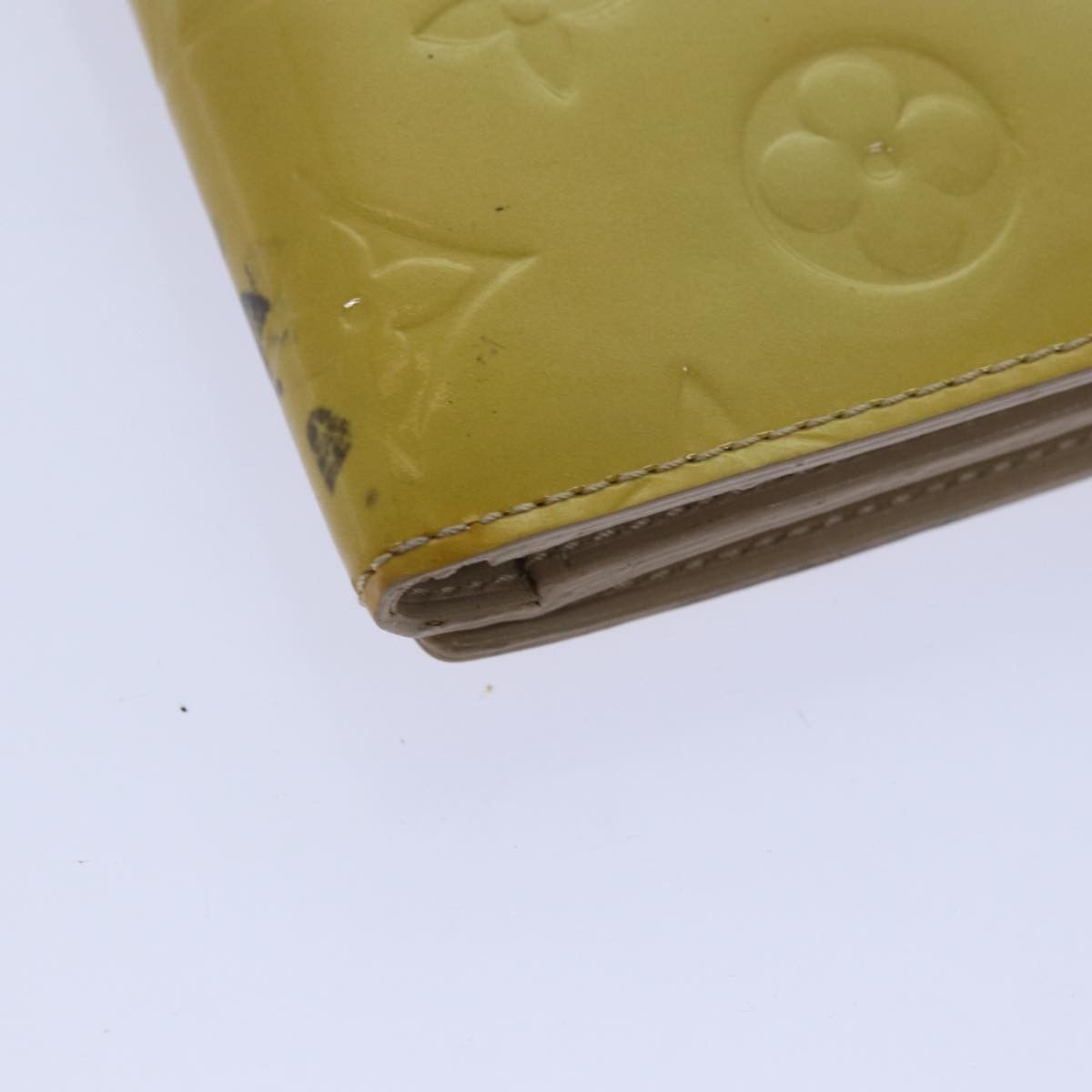 Louis Vuitton Walker Beige Patent Leather Wallet (Pre-Owned) Size ONE SIZE - 16 Thumbnail