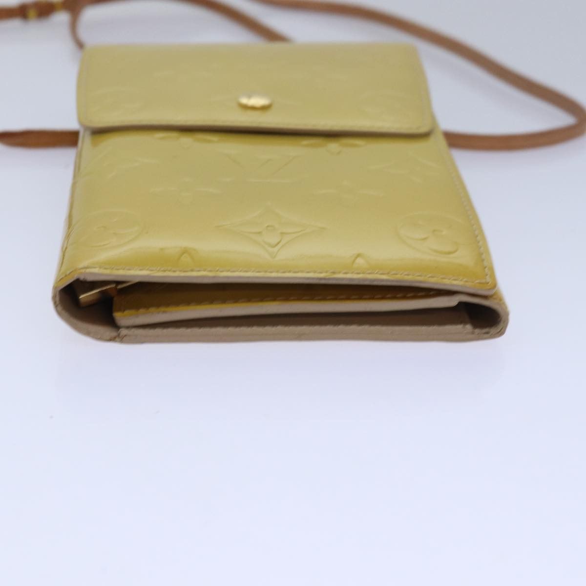 Louis Vuitton Walker Beige Patent Leather Wallet (Pre-Owned) Size ONE SIZE - 3 Thumbnail
