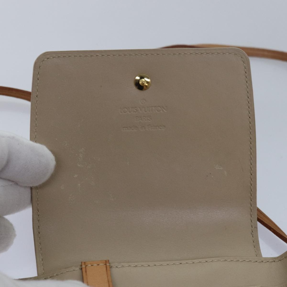 Louis Vuitton Walker Beige Patent Leather Wallet (Pre-Owned) Size ONE SIZE - 20 Thumbnail