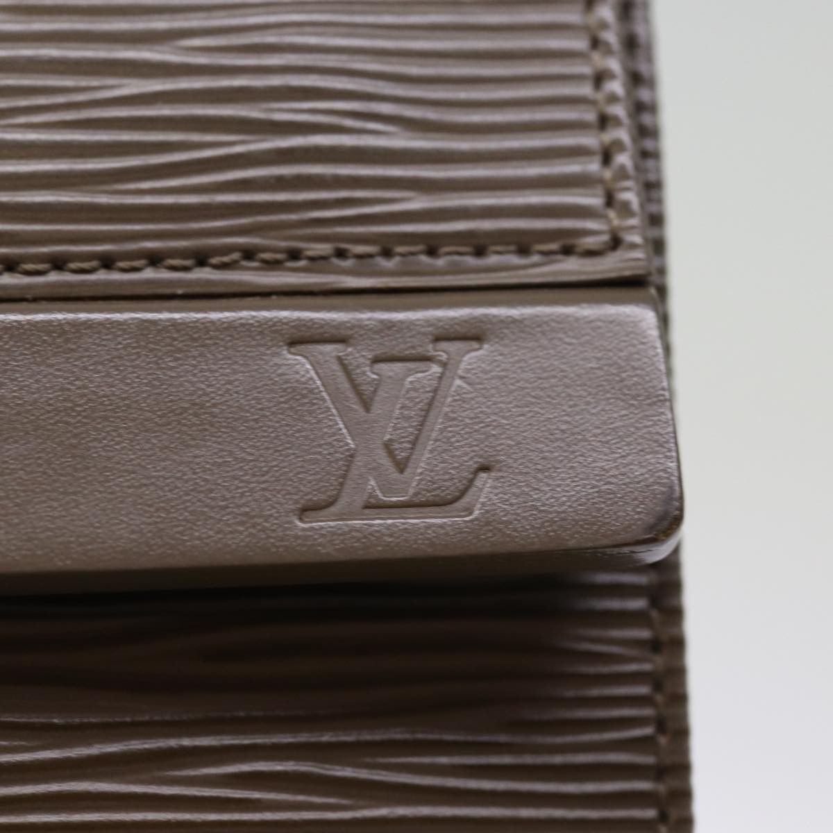 Louis Vuitton Ramatuelle Brown Leather Shoulder Bag (Pre-Owned) Size ONE SIZE - 15 Thumbnail
