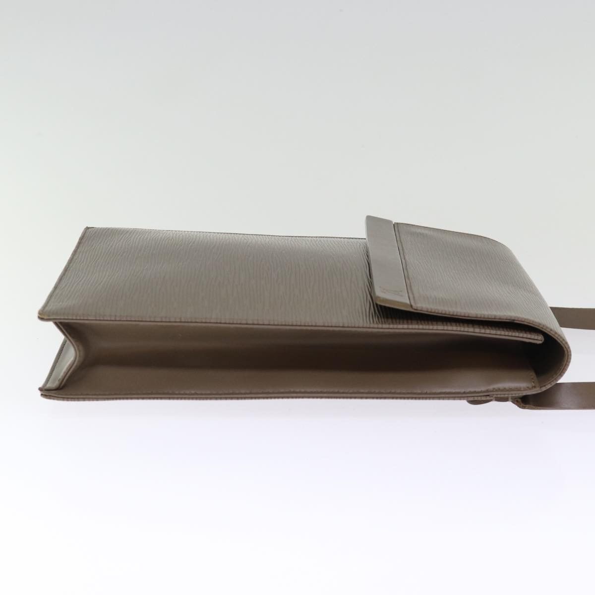 Louis Vuitton Ramatuelle Brown Leather Shoulder Bag (Pre-Owned) Size ONE SIZE - 18 Thumbnail