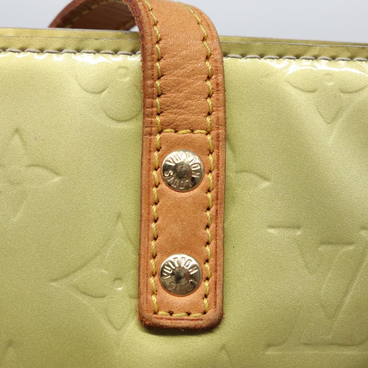 Louis Vuitton Reade Khaki Patent Leather Tote Bag (Pre-Owned) Size ONE SIZE - 17 Thumbnail