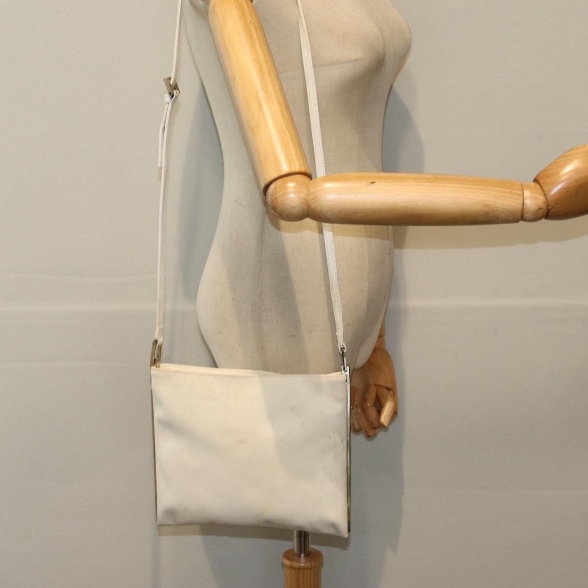 Fendi White Canvas Shoulder Bag (Pre-Owned) Size ONE SIZE - 7 Thumbnail