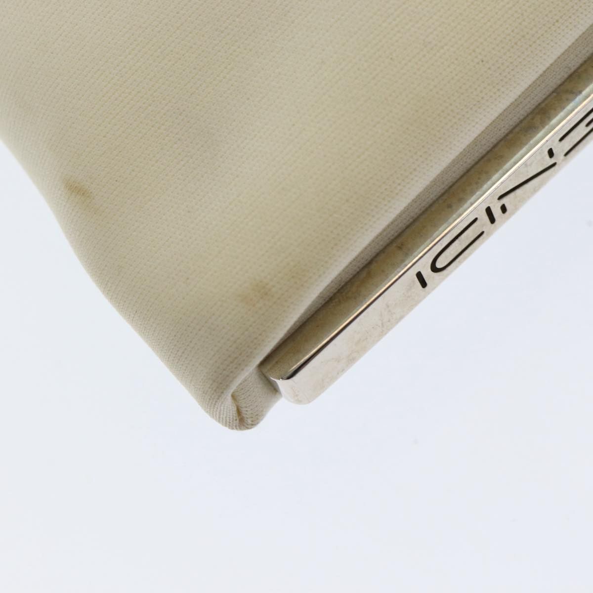Fendi White Canvas Shoulder Bag (Pre-Owned) Size ONE SIZE - 19 Thumbnail