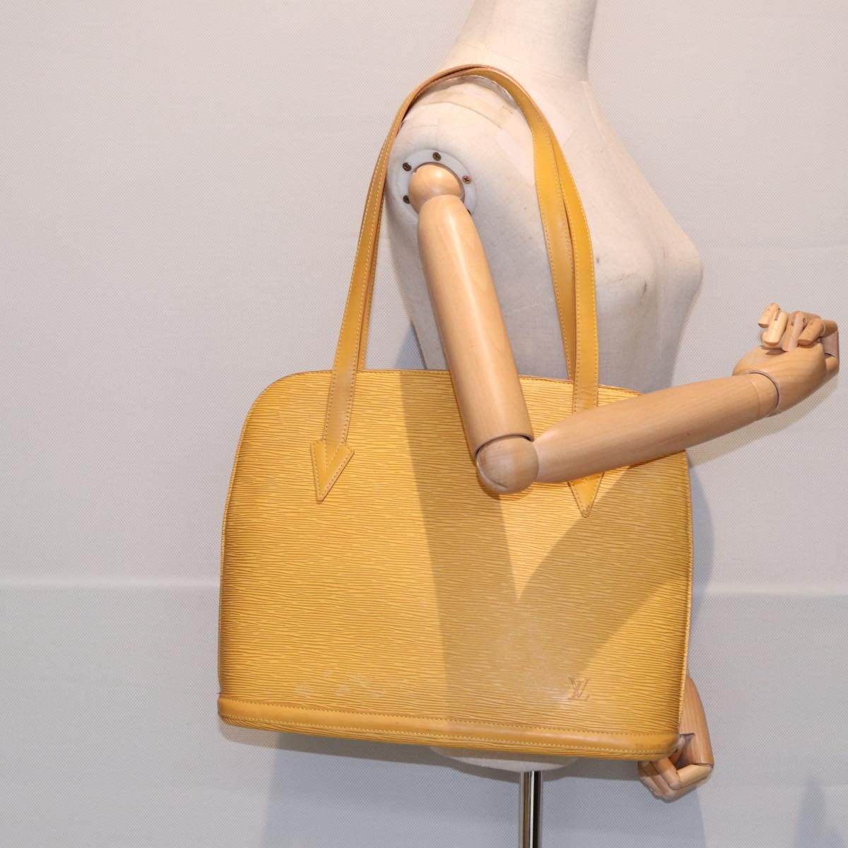 Louis Vuitton Lussac Yellow Leather Shoulder Bag (Pre-Owned) Size ONE SIZE - 10 Thumbnail