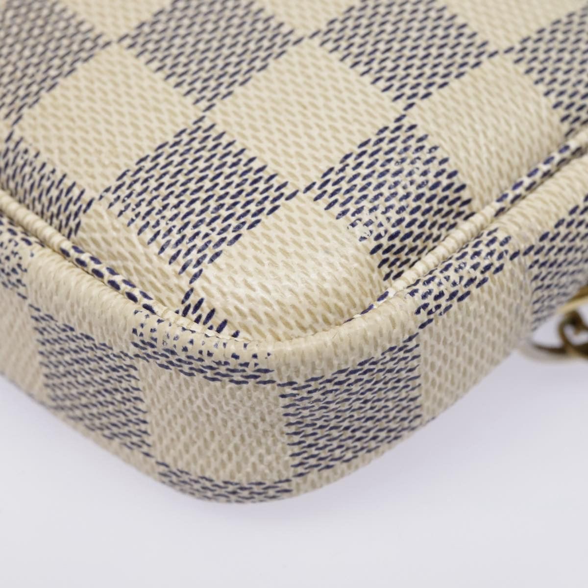 Louis Vuitton Pochette Accessoire White Canvas Clutch Bag (Pre-Owned) Size ONE SIZE - 7 Thumbnail