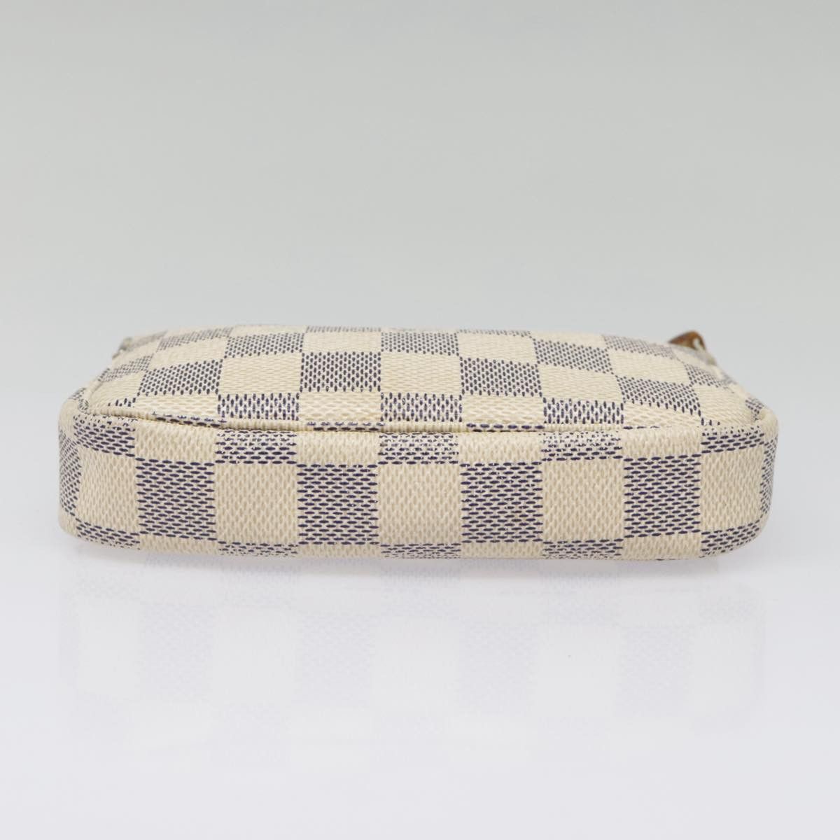 Louis Vuitton Pochette Accessoire White Canvas Clutch Bag (Pre-Owned) Size ONE SIZE - 18 Thumbnail