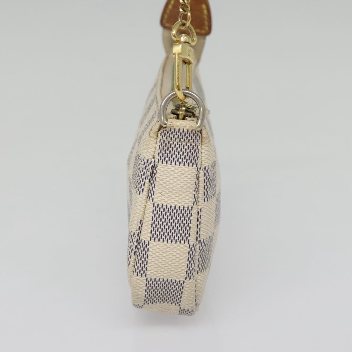 Louis Vuitton Pochette Accessoire White Canvas Clutch Bag (Pre-Owned) Size ONE SIZE - 4 Thumbnail