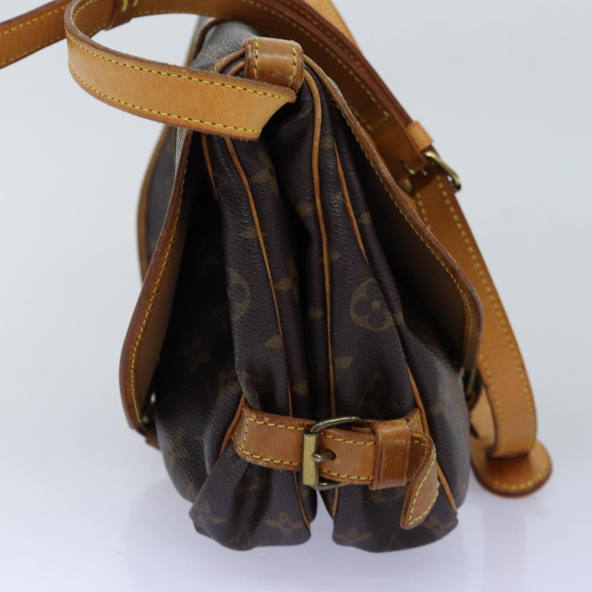 Louis Vuitton Saumur Brown Canvas Shoulder Bag (Pre-Owned) Size ONE SIZE - 9 Thumbnail