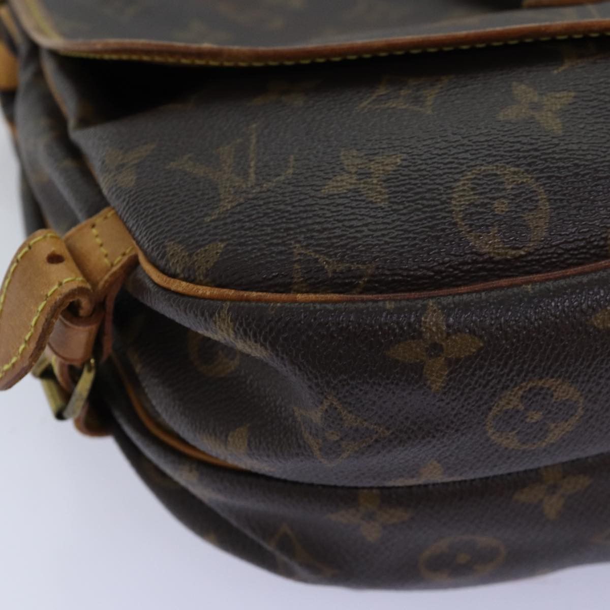 Louis Vuitton Saumur Brown Canvas Shoulder Bag (Pre-Owned) Size ONE SIZE - 13 Thumbnail