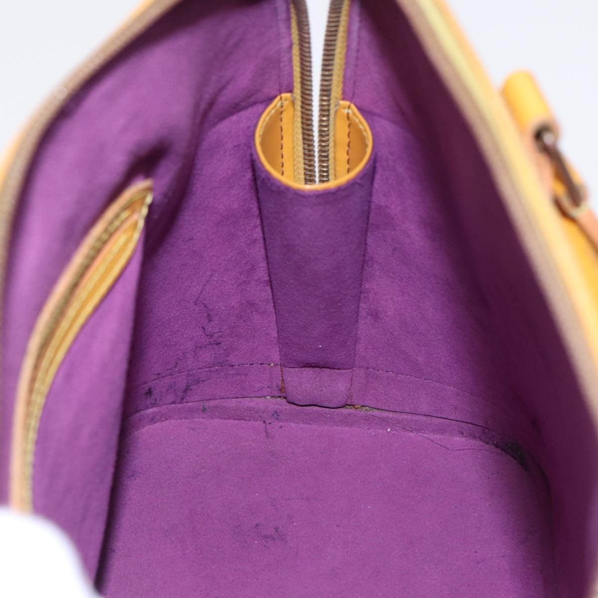 Louis Vuitton Alma Yellow Leather Handbag (Pre-Owned) Size ONE SIZE - 20 Thumbnail