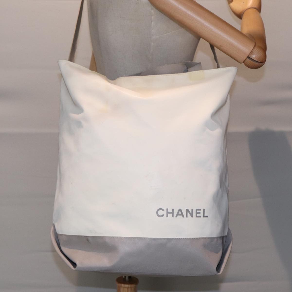 Chanel Cabas White Canvas Tote Bag (Pre-Owned) Size ONE SIZE - 16 Thumbnail