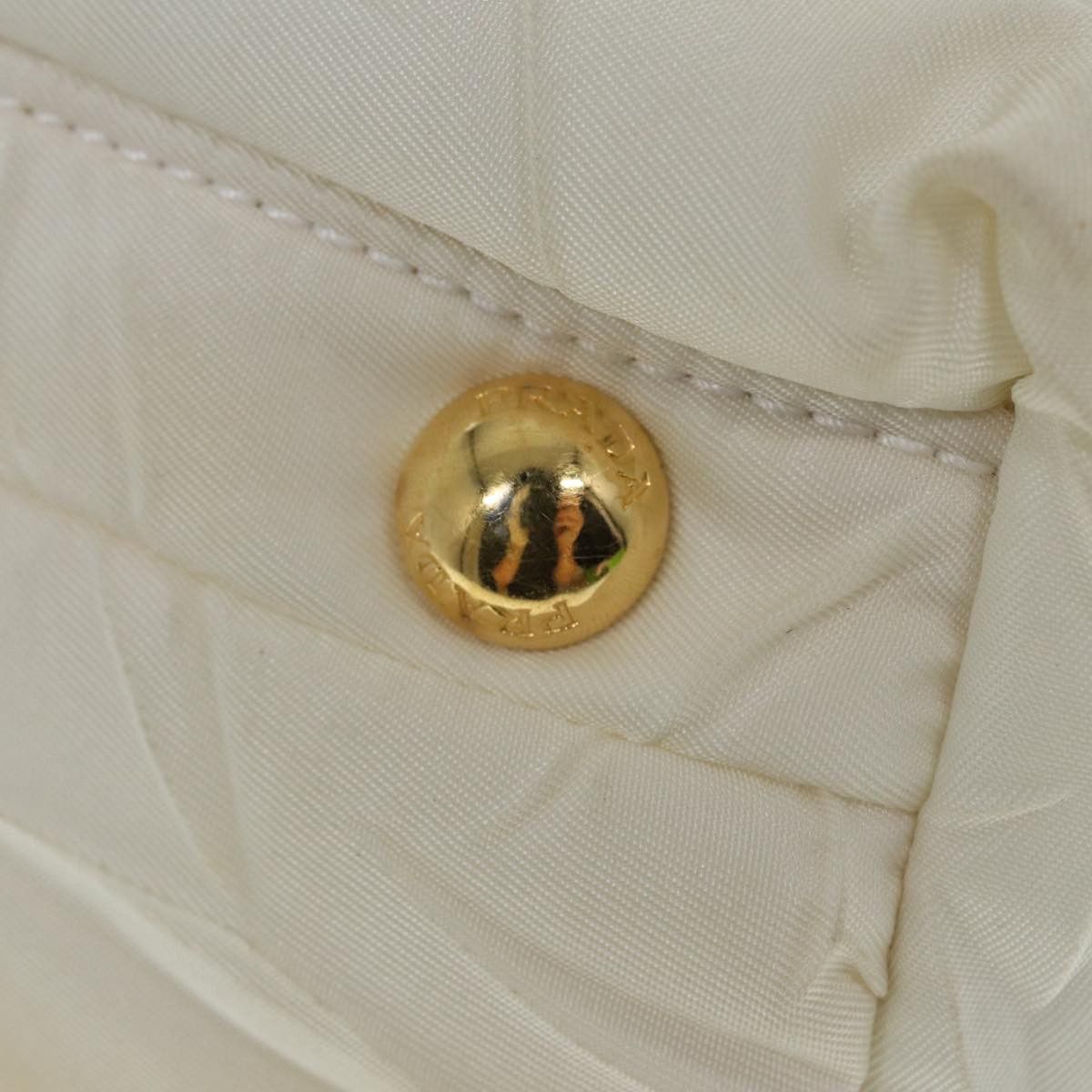 Prada White Synthetic Shoulder Bag (Pre-Owned) Size ONE SIZE - 20 Thumbnail
