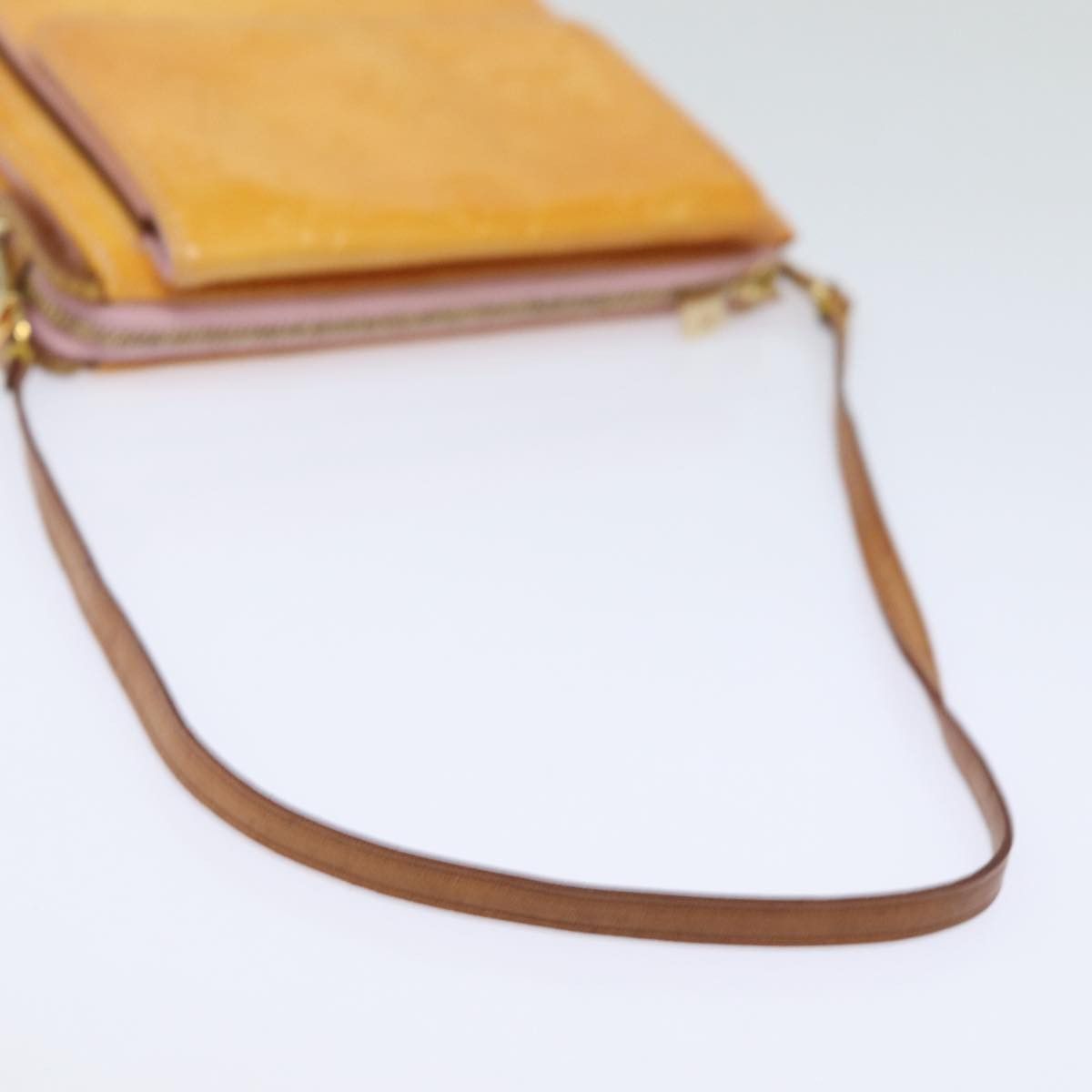 Louis Vuitton Mott Yellow Patent Leather Shoulder Bag (Pre-Owned) Size ONE SIZE - 13 Thumbnail
