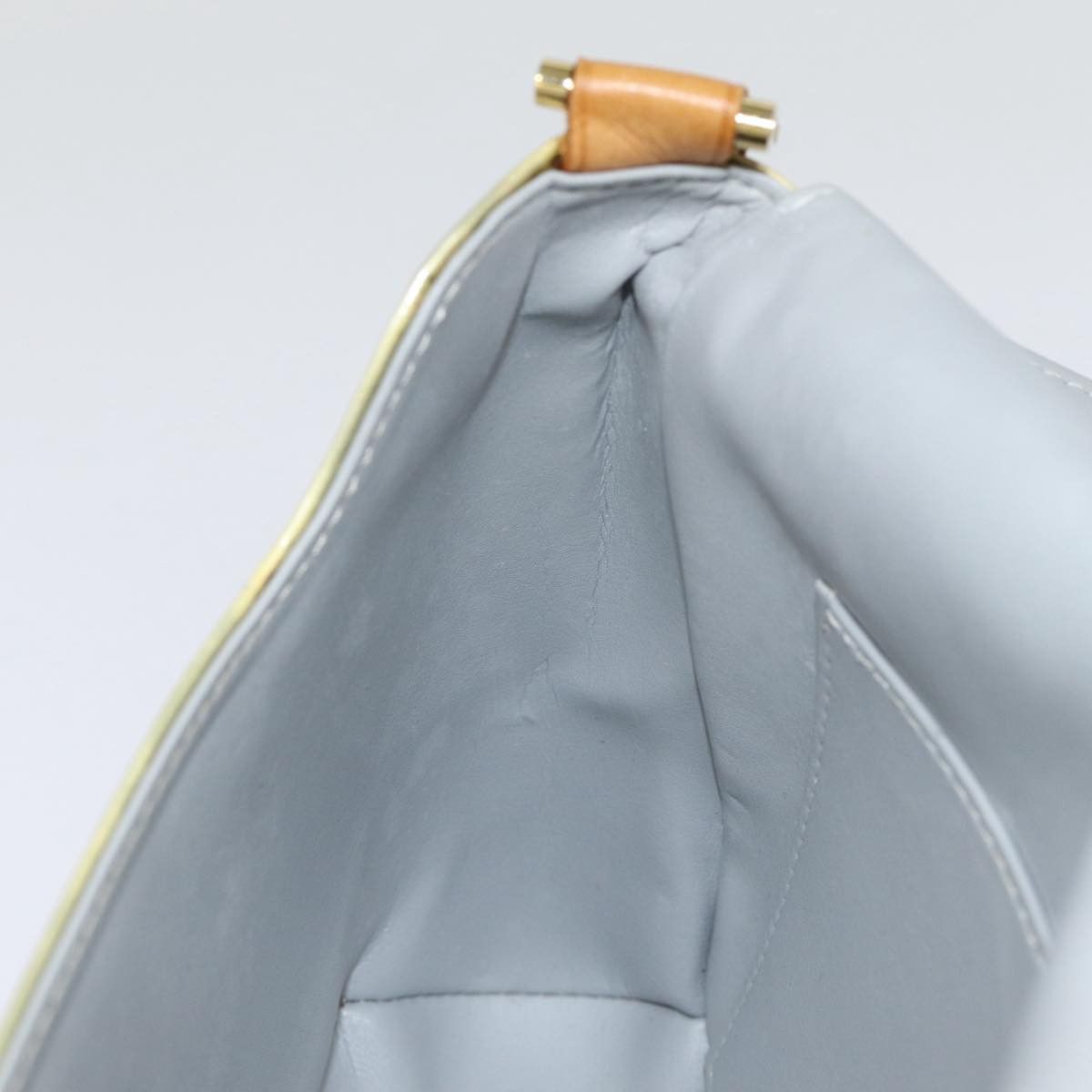 Louis Vuitton Thompson Street Grey Patent Leather Shoulder Bag Size ONE SIZE - 17 Thumbnail