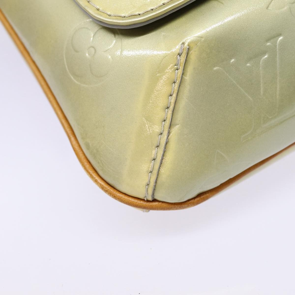 Louis Vuitton Thompson Street Grey Patent Leather Shoulder Bag Size ONE SIZE - 8 Thumbnail