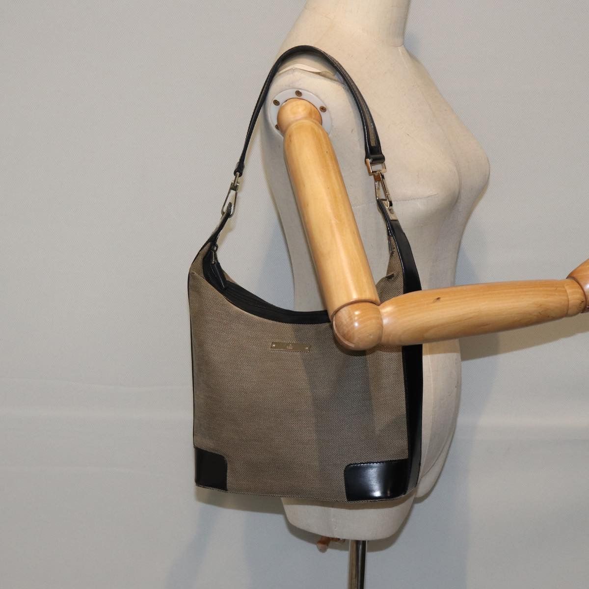 Gucci Jackie Beige Canvas Shoulder Bag (Pre-Owned) Size ONE SIZE - 18 Thumbnail