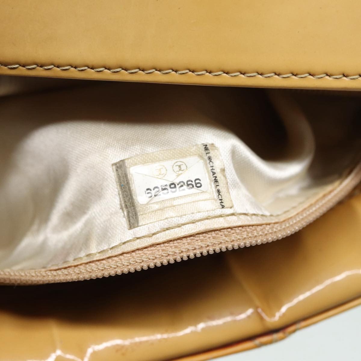 Chanel Yellow Leather Shoulder Bag (Pre-Owned) Size ONE SIZE - 6 Thumbnail