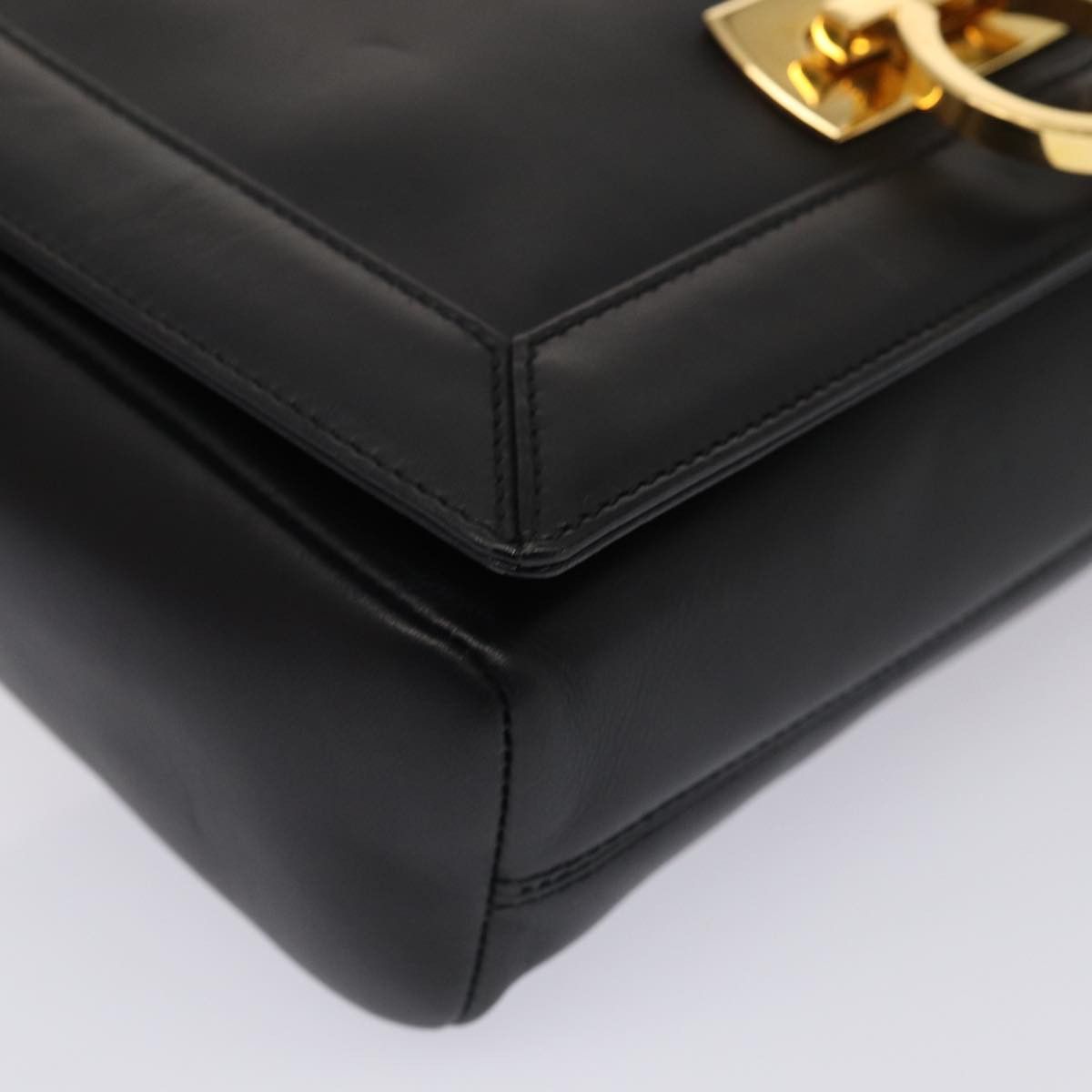 Salvatore Ferragamo Gancini Black Leather Shoulder Bag (Pre-Owned) Size ONE SIZE - 15 Thumbnail