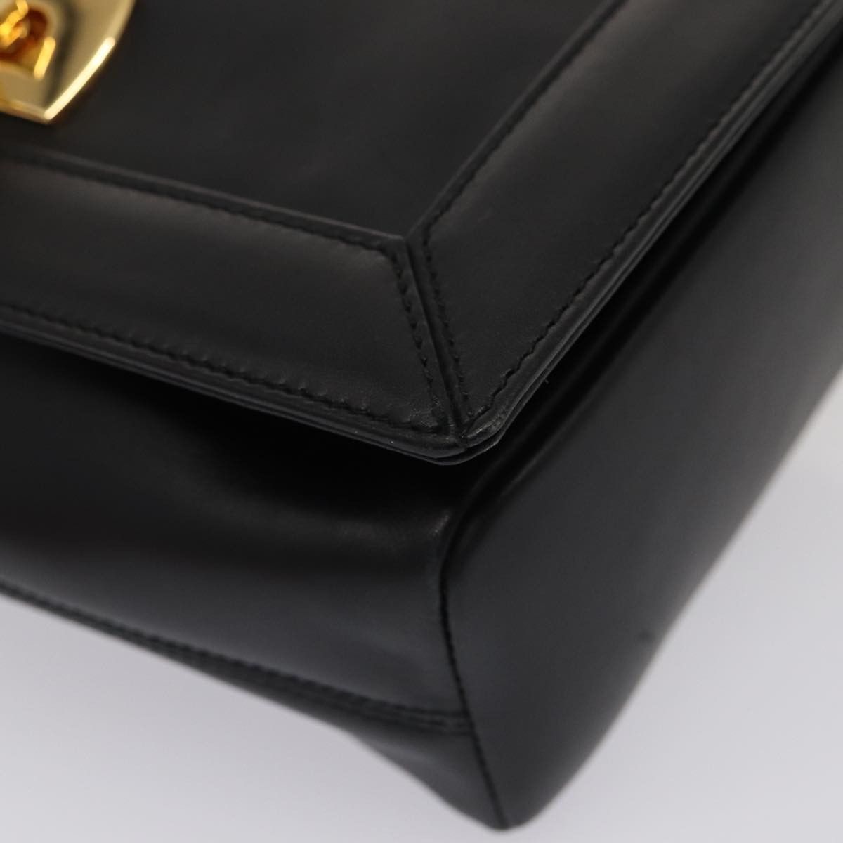 Salvatore Ferragamo Gancini Black Leather Shoulder Bag (Pre-Owned) Size ONE SIZE - 14 Thumbnail