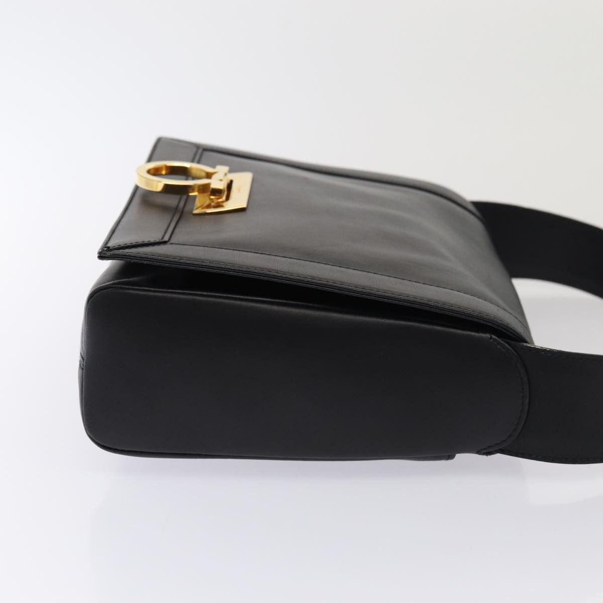 Salvatore Ferragamo Gancini Black Leather Shoulder Bag (Pre-Owned) Size ONE SIZE - 11 Thumbnail