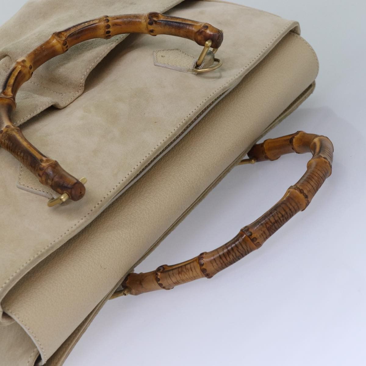 Gucci Bamboo Beige Suede Handbag (Pre-Owned) Size ONE SIZE - 4 Thumbnail
